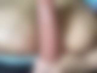 thickfreakylatina's Live Sex Cam Show