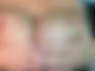 thickfreakylatina's Live Sex Cam Show
