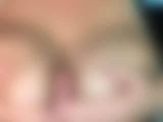 thickfreakylatina's Live Sex Cam Show