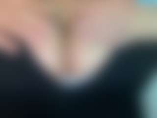 thickfreakylatina's Live Sex Cam Show