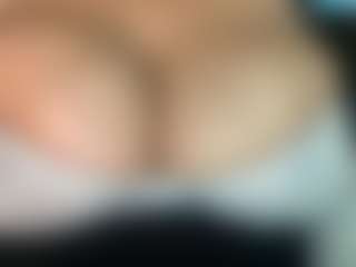 thickfreakylatina's Live Sex Cam Show