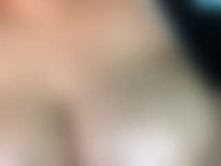 thickfreakylatina's Live Sex Cam Show