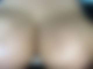 thickfreakylatina's Live Sex Cam Show