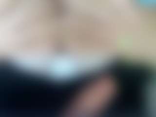 thickfreakylatina's Live Sex Cam Show
