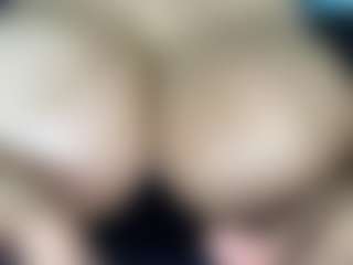 thickfreakylatina's Live Sex Cam Show