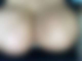 thickfreakylatina's Live Sex Cam Show