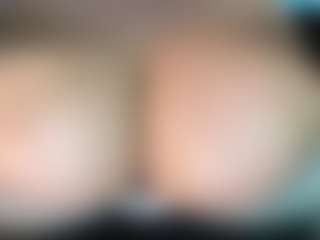 thickfreakylatina's Live Sex Cam Show