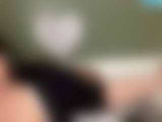 thickfreakylatina's Live Sex Cam Show