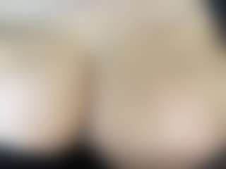 thickfreakylatina's Live Sex Cam Show