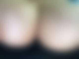 thickfreakylatina's Live Sex Cam Show