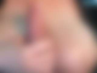 thickfreakylatina's Live Sex Cam Show