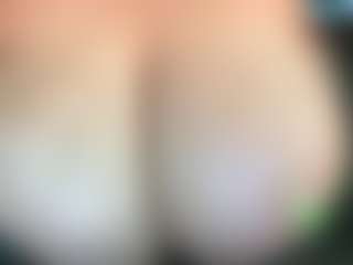 thickfreakylatina's Live Sex Cam Show