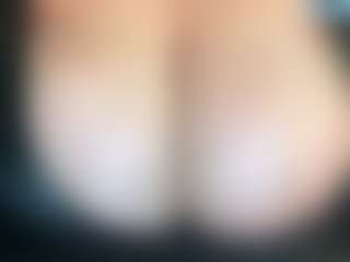 thickfreakylatina's Live Sex Cam Show