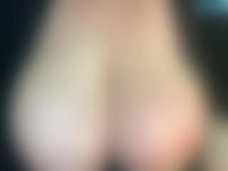 thickfreakylatina's Live Sex Cam Show