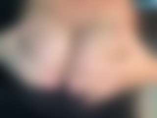 thickfreakylatina's Live Sex Cam Show