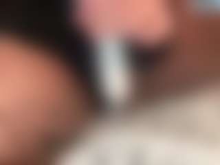 thickfreakylatina's Live Sex Cam Show
