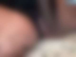 thickfreakylatina's Live Sex Cam Show