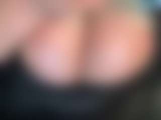thickfreakylatina's Live Sex Cam Show