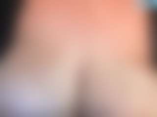 Live cam show with thickfreakylatina - BBW Blowjob on Free Soda