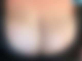 Live cam show with thickfreakylatina - Shaved Pussy on Free Soda