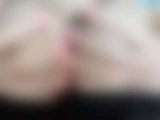 thickfreakylatina's Live Sex Cam Show