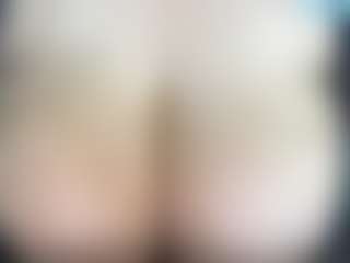 thickfreakylatina's Live Sex Cam Show