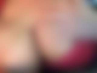 thickfreakylatina's Live Sex Cam Show