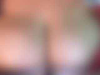 thickfreakylatina's Live Sex Cam Show