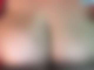thickfreakylatina's Live Sex Cam Show