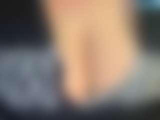 thickfreakylatina's Live Sex Cam Show