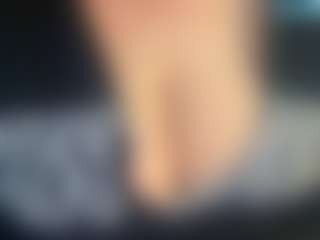 thickfreakylatina's Live Sex Cam Show
