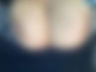 thickfreakylatina's Live Sex Cam Show