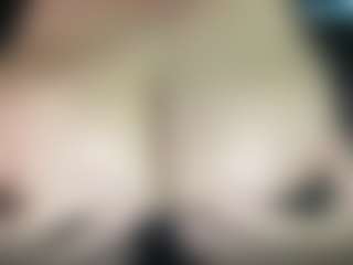 thickfreakylatina's Live Sex Cam Show