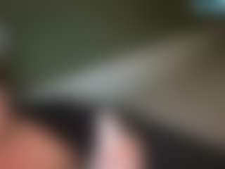 thickfreakylatina's Live Sex Cam Show
