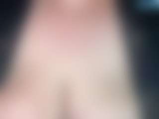 thickfreakylatina's Live Sex Cam Show