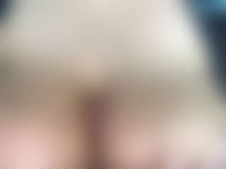 thickfreakylatina's Live Sex Cam Show