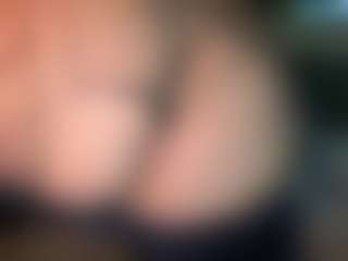 thickfreakylatina's Live Sex Cam Show
