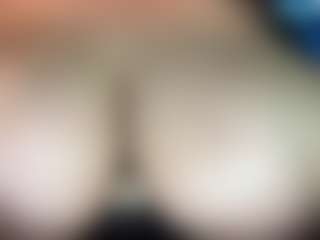 thickfreakylatina's Live Sex Cam Show