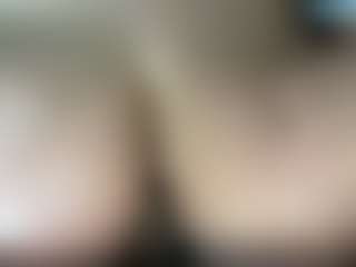 thickfreakylatina's Live Sex Cam Show