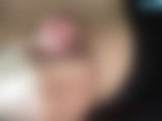 thickfreakylatina's Live Sex Cam Show