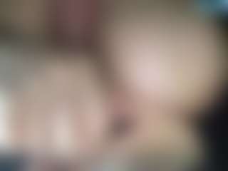 thickfreakylatina's Live Sex Cam Show