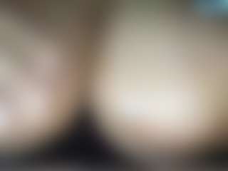 thickfreakylatina's Live Sex Cam Show