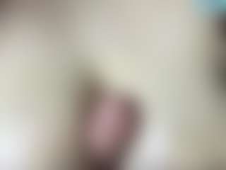 thickfreakylatina's Live Sex Cam Show