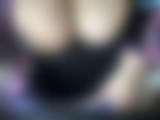 thickfreakylatina's Live Sex Cam Show