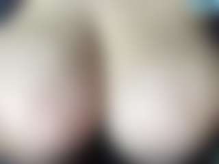 thickfreakylatina's Live Sex Cam Show