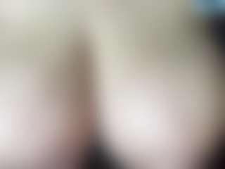 thickfreakylatina's Live Sex Cam Show