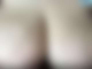 thickfreakylatina's Live Sex Cam Show