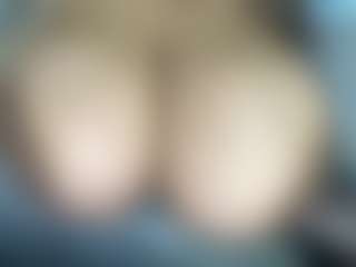 thickfreakylatina's Live Sex Cam Show