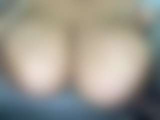 thickfreakylatina's Live Sex Cam Show