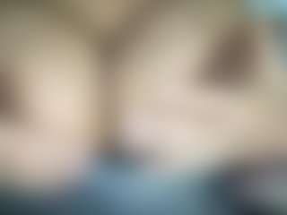 thickfreakylatina's Live Sex Cam Show